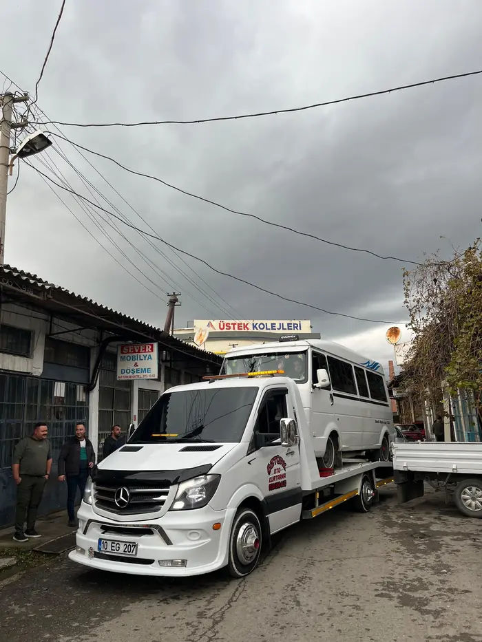 Öztürk Oto Kurtarma — Minibüs Çekimi — Edremit