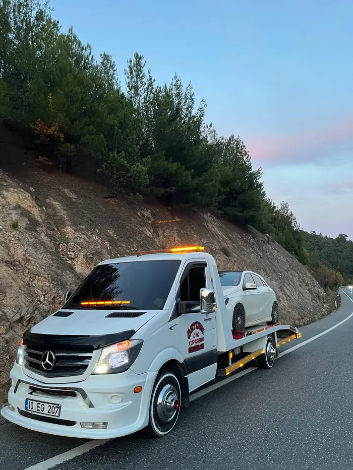 Öztürk Oto Kurtarma — Mercedes Otomobil Kurtarma — Akçay